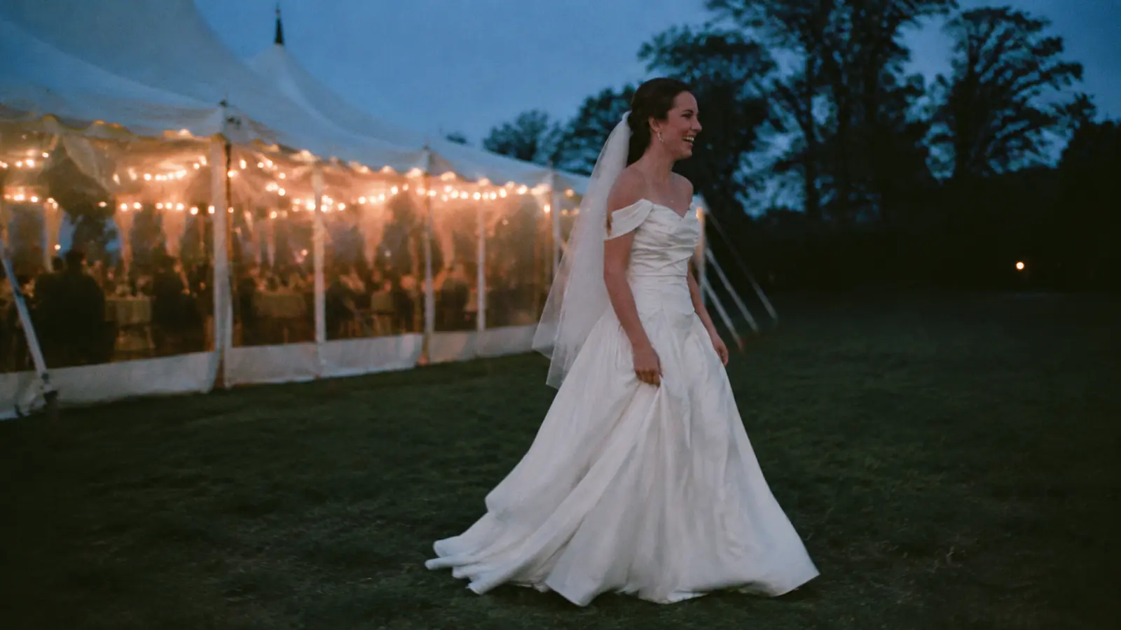 How to Choose the Right Wedding Dress Silhouette